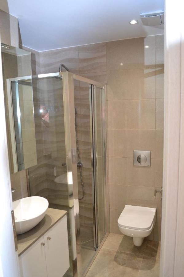 Filia Luxury Apartments Chrissi Akti Chania Exterior foto